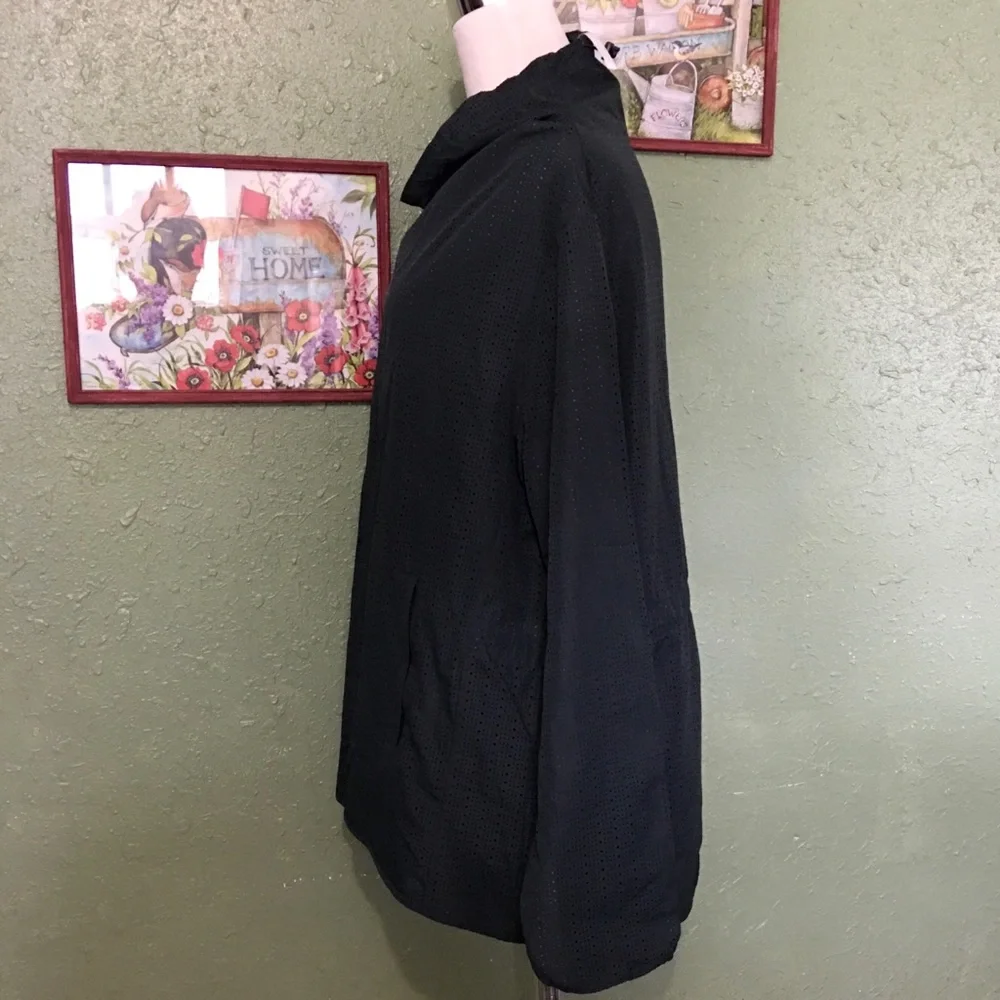 Fabletics Liora Pullover Windbreaker Jacket - Picture 3 of 8